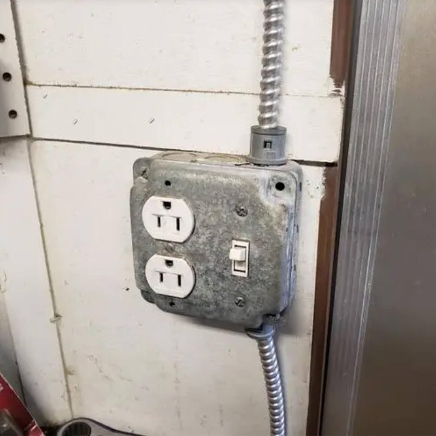 12 Pack 4" Square Electrical Box, 1-1/2'' Deep Metal Electrical Box, 21.0 Cu. in. Capacity, Electrical Junction Box, Galvanized - Image 6